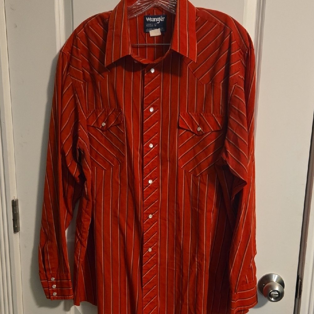 Wrangler Red Casual Button Down Shirt with Western Yokes